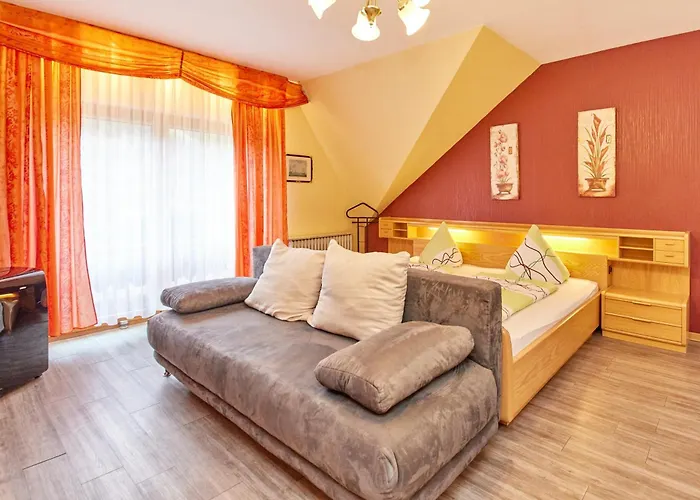 מלון Cafe Rosi ברנקסטל - קיס