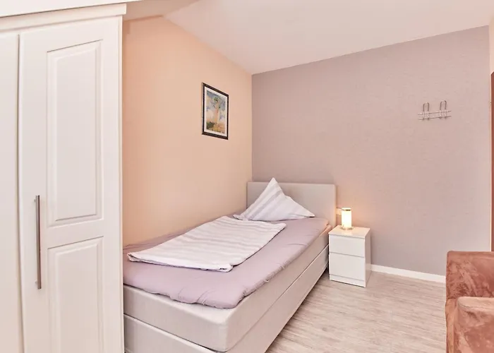 ホテル Cafe Rosi ベルンカステル・クース